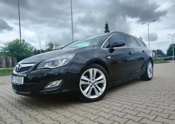 opel Opel Astra cena 22600 przebieg: 182000, rok produkcji 2011 z Kielce